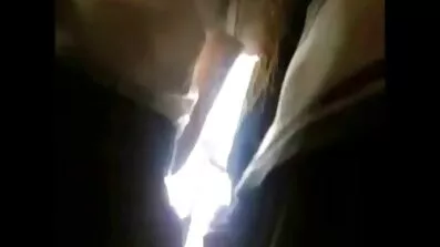 Дівчина в шкіряних ганчірках смикає пальцями свій клітор і фільми порно онлайн безкоштовно пестить руками свою волохату кицьку