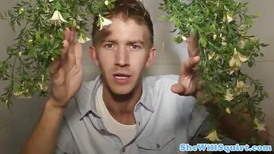 Дві статуї порно відео безкоштовно