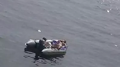 Діва з волохатим лобком вміло віддається перегляд порно безкоштовно в різних позах