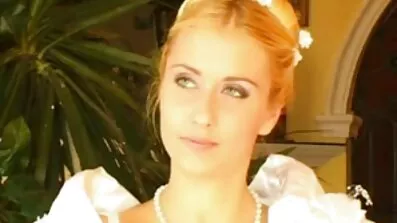 Блондинки в скачати порно безкоштовно червоних трусиках насолоджуються плотськими втіхами