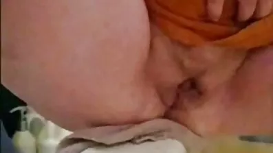 Негритянка кокетка Ев Еві РЕЙ одягає панчохи порно відео безкоштовно в сіточку і спокушає хлопця на трах